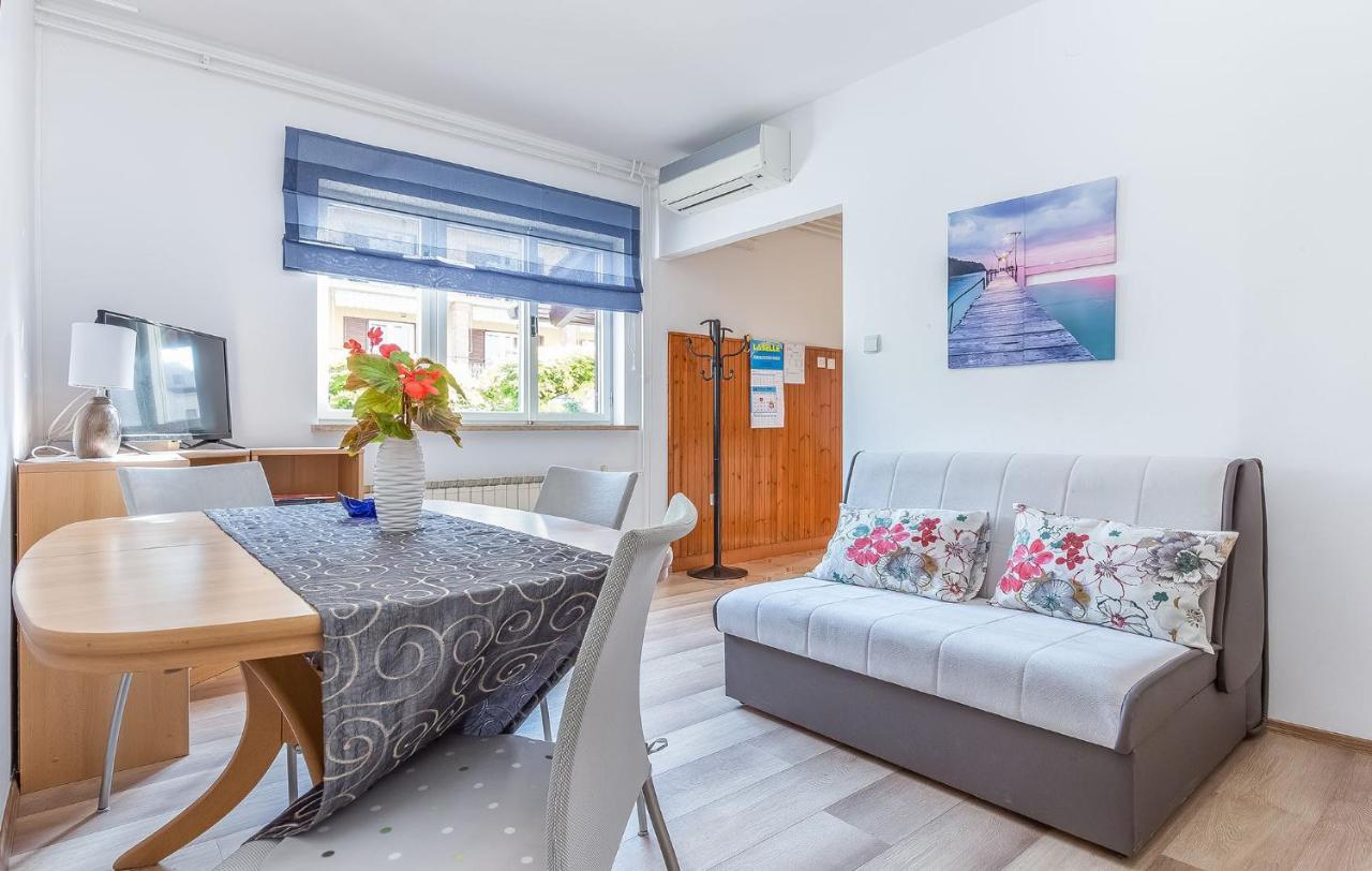 Apartment Darko